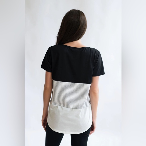 NWOT Black & White Striped Color Block Women's Maternity Nursing Top Sz XS - Picture 4 of 10